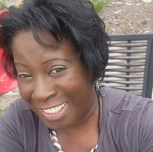 Meet your Posher, Latonya glover